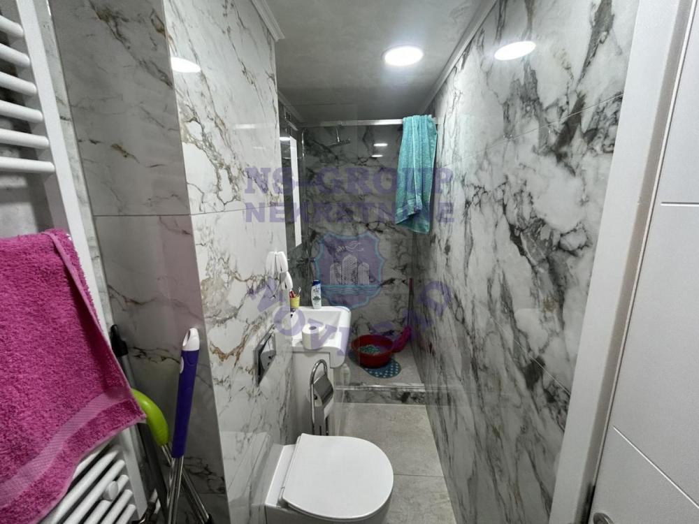 Slika 4 - Jednoiposoban, 38m2, Detelinara Novi Sad, sa terasom