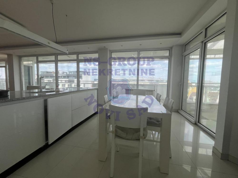 Slika 2 - Na prodaju ekskluzivan penthouse na jednoj od najatraktivnijih lokacija u Novom Sadu