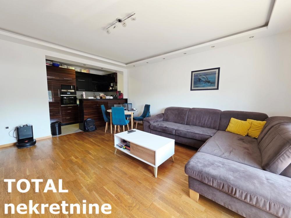 Glavna slika -Stan,NOVI SAD,NOVA DETELINARA,kv: 69.00, € 215000, ID: 1102652