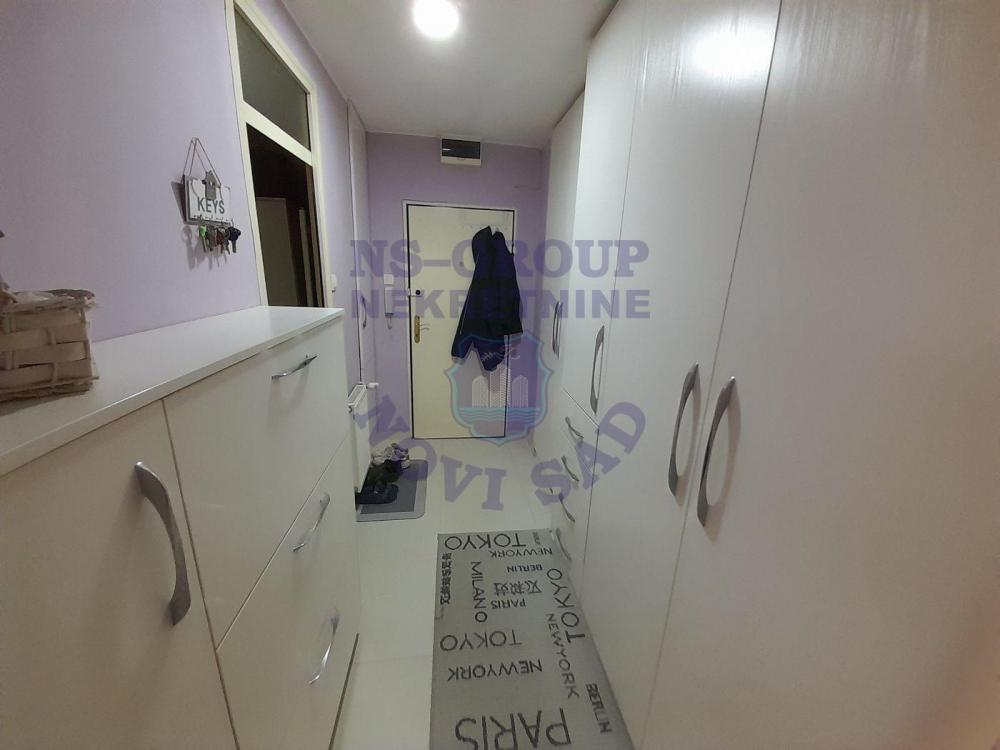 Slika 4 - Odlicna garsonjera na Novom Naselju!