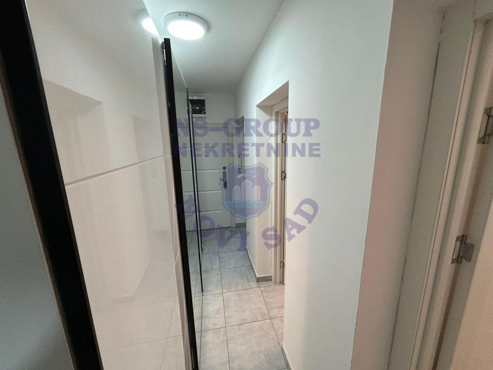 Slika 2 - Dvosoban, 54m2, Železnički park Novi Sad, sa terasom