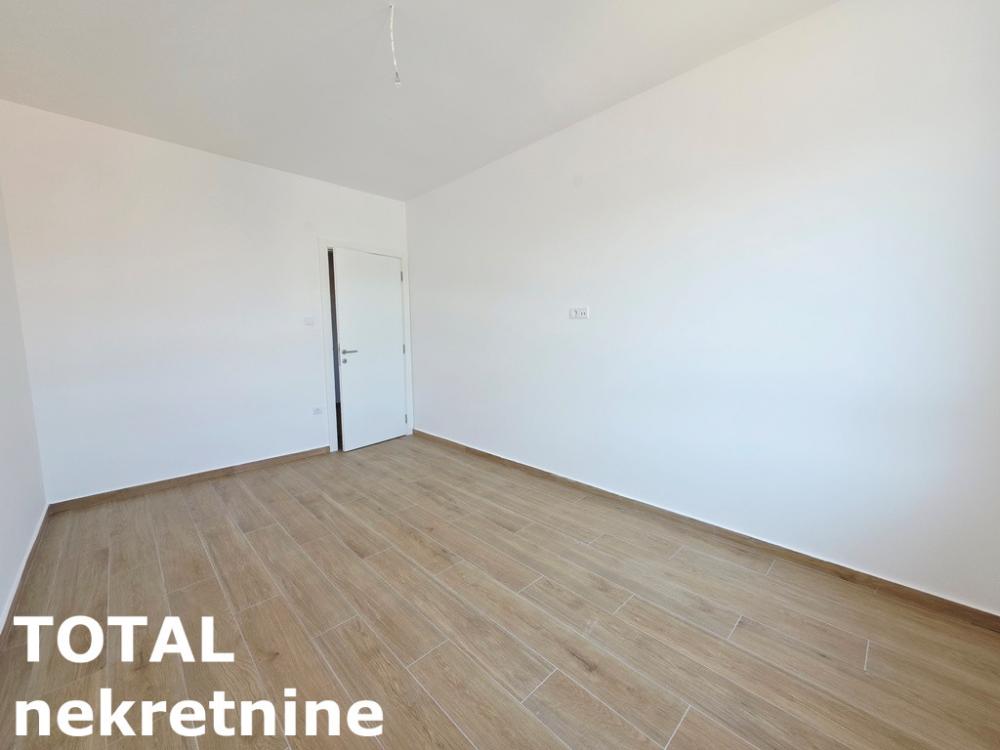 Slika 9 - Stan,NOVI SAD,TELEP,kv: 65.00, € 179000, ID: 1102669