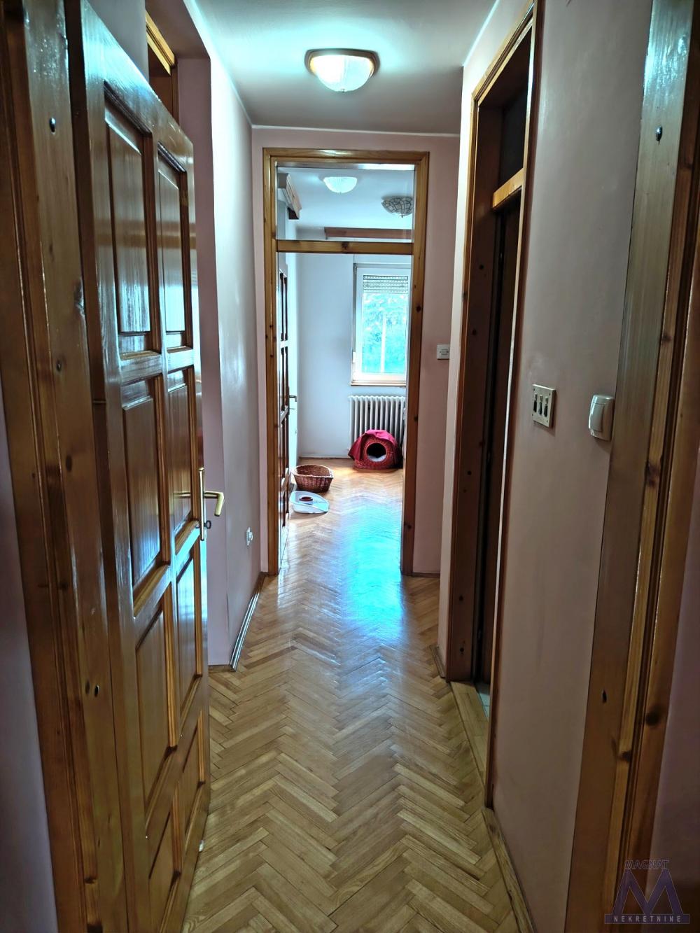 Slika 9 - Stan,NOVI SAD,CENTAR,kv: 95, € 259000, ID: 1019373