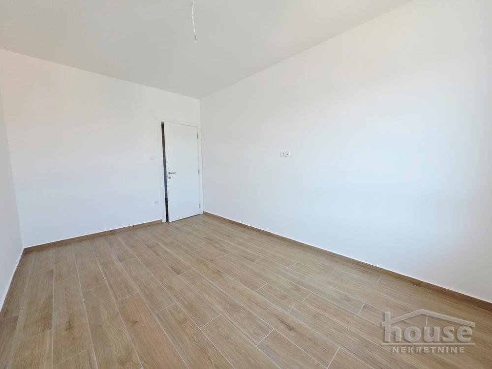 Slika 9 - Stan,NOVI SAD,TELEP,kv: 65.00, € 179000, ID: 1065823