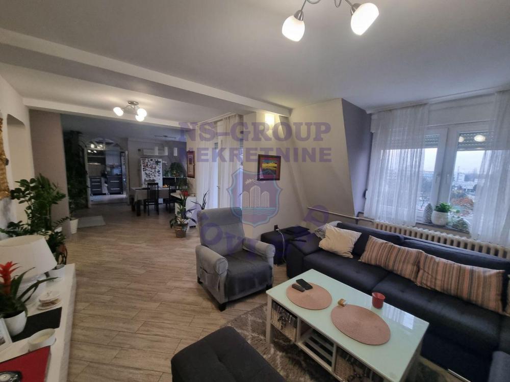 Slika 2 - Odlican cetvorosoban stan na Sajmu!