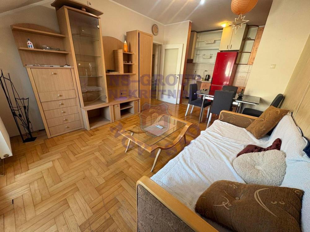 Glavna slika -Dvoiposoban, 55m2, Nova Detelinara Novi Sad, sa terasom, ima lift