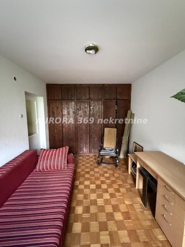 Slika 4 - NOVI SAD, DETELINARA, RENOVIRAN DVOSOBAN 47m2