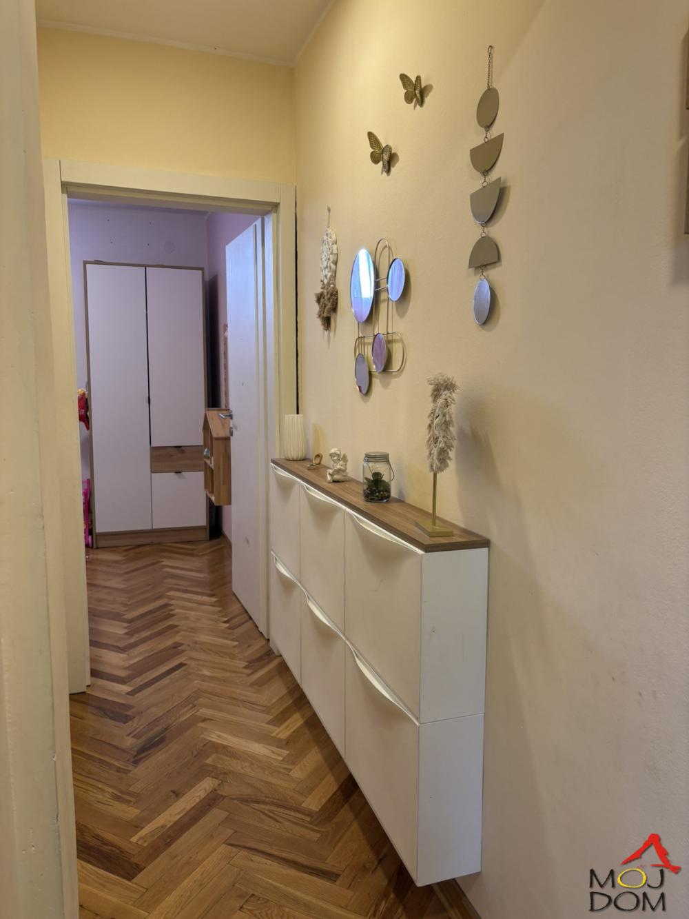 Slika 3 - Stan,NOVI SAD,NOVA DETELINARA,kv: 72, € 222500, ID: 1032319
