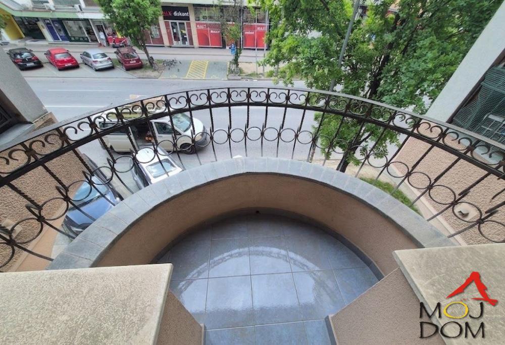 Glavna slika -Stan,NOVI SAD,CARA DUŠANA,kv: 23, € 82400, ID: 1032326