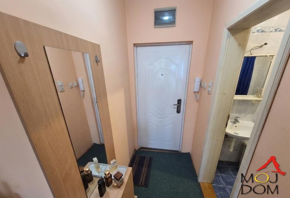 Slika 3 - Stan,NOVI SAD,CARA DUŠANA,kv: 23, € 82400, ID: 1032326