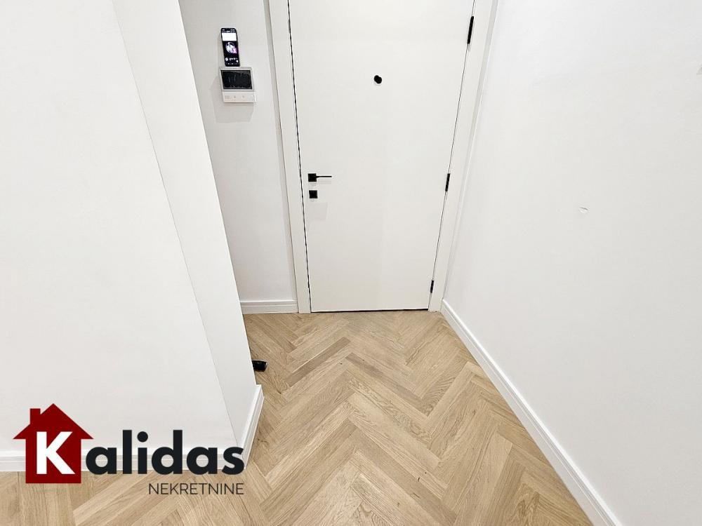 Slika 11 - Stan,NOVI SAD,KEJ,kv: 112, € 397990, ID: 1008810