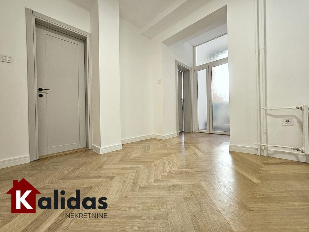 Slika 5 - Stan,NOVI SAD,KEJ,kv: 112, € 397990, ID: 1008810