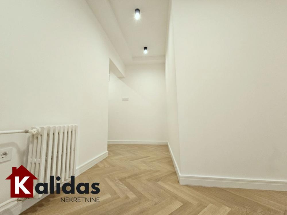 Slika 10 - Stan,NOVI SAD,KEJ,kv: 112, € 397990, ID: 1008810