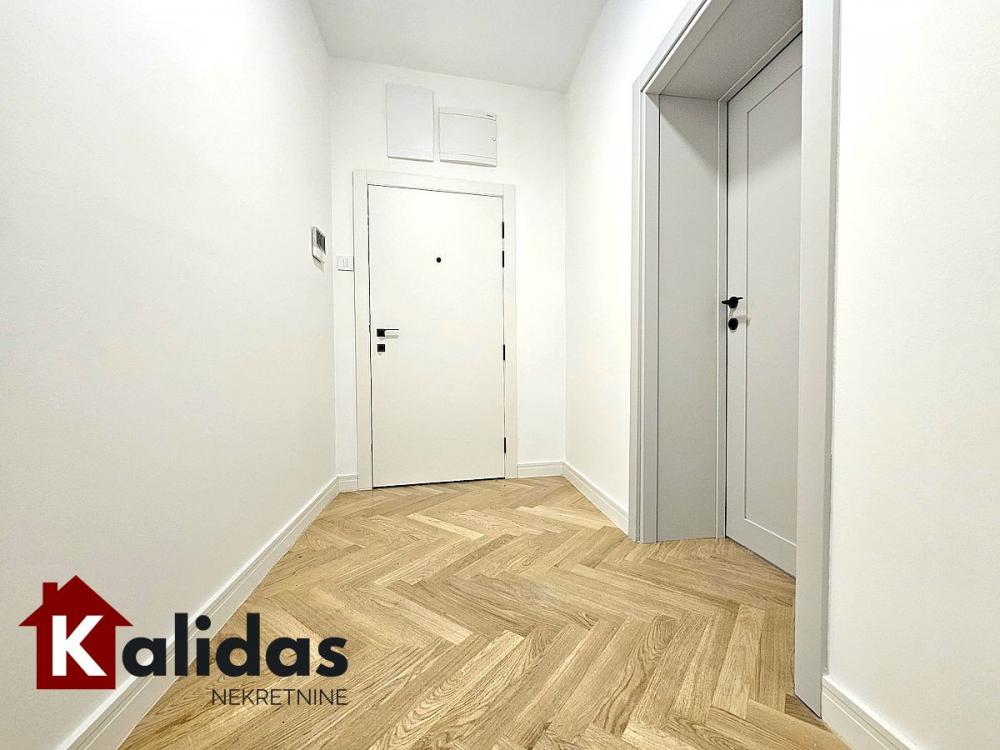 Slika 7 - Stan,NOVI SAD,KEJ,kv: 75, € 266500, ID: 1008809