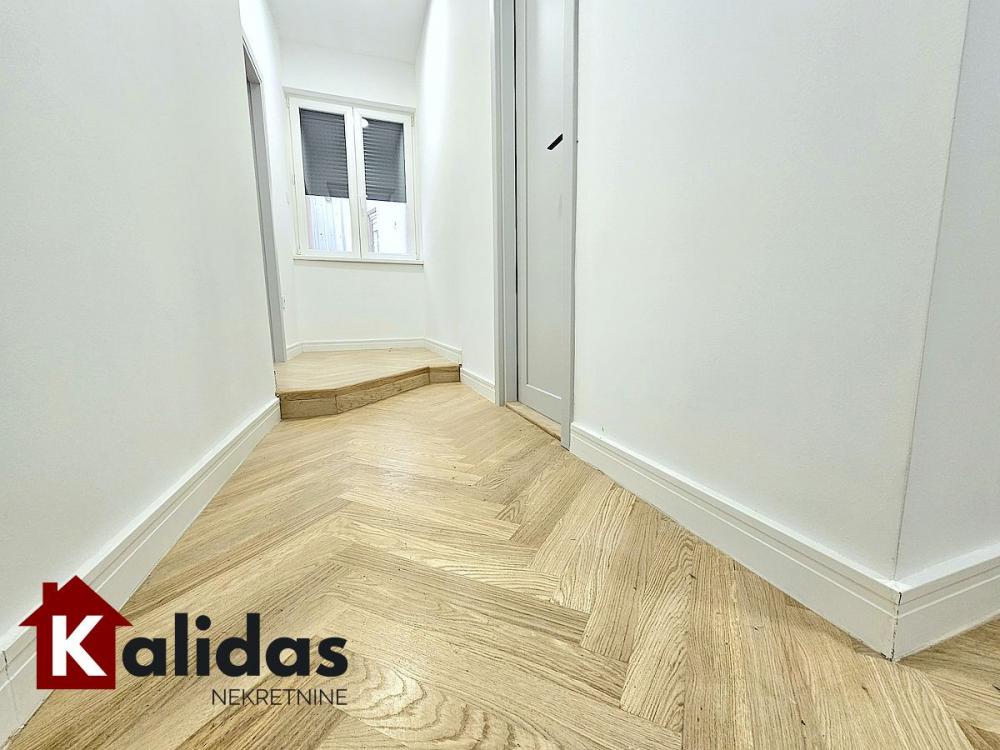 Slika 8 - Stan,NOVI SAD,KEJ,kv: 75, € 266500, ID: 1008809