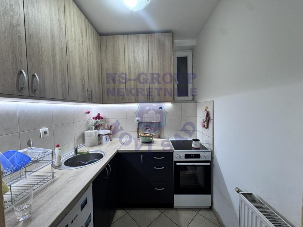 Slika 4 - Dvosoban, 42m2, Nova Detelinara Novi Sad, sa terasom, ima lift