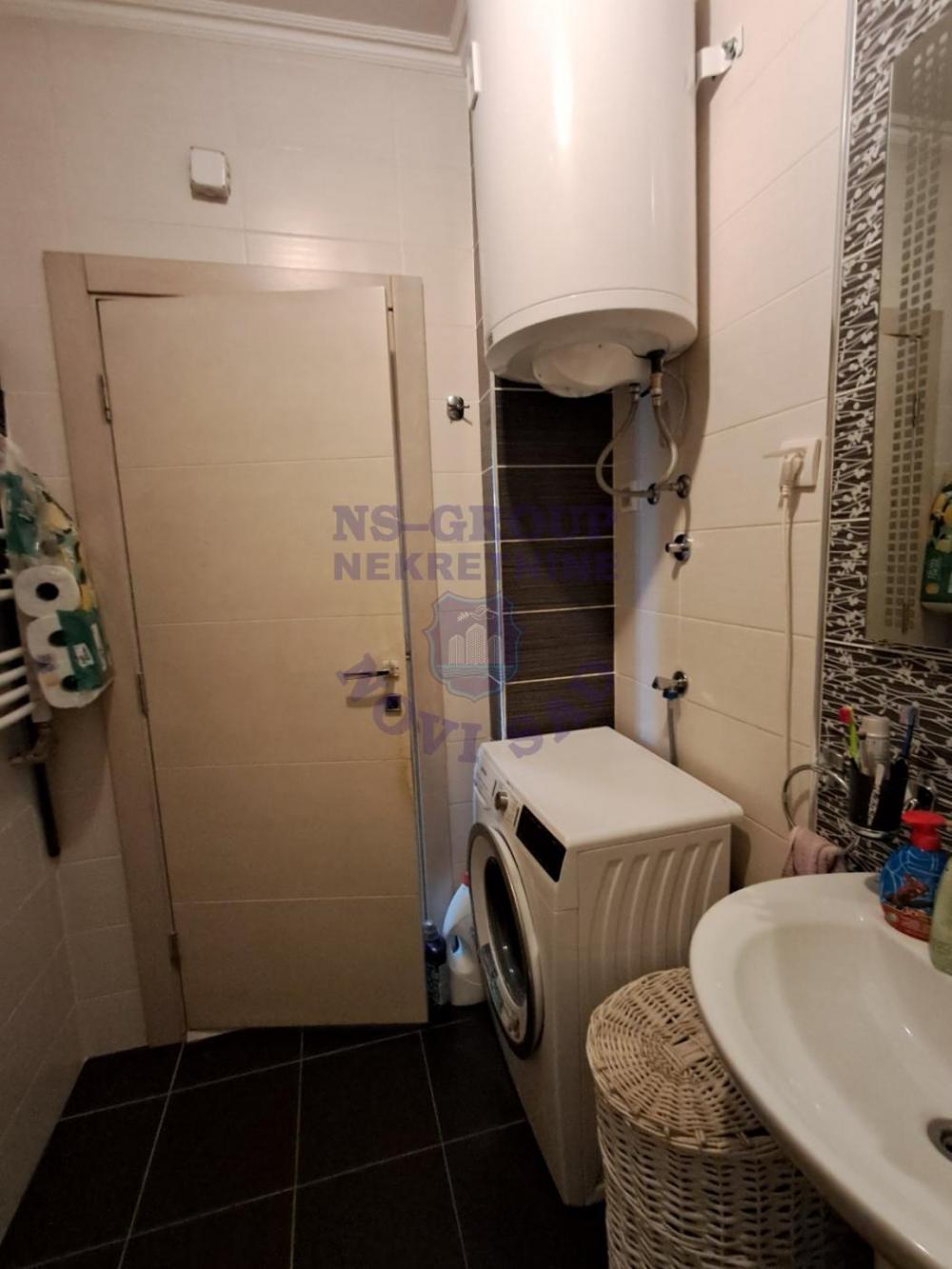 Slika 6 - Prodaja stana, 30m2, Grbavica Novi Sad, sa terasom, ima lift