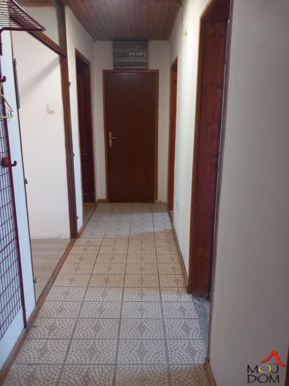 Slika 6 - Stan,NOVI SAD,CENTAR,kv: 92, € 145000, ID: 1032316