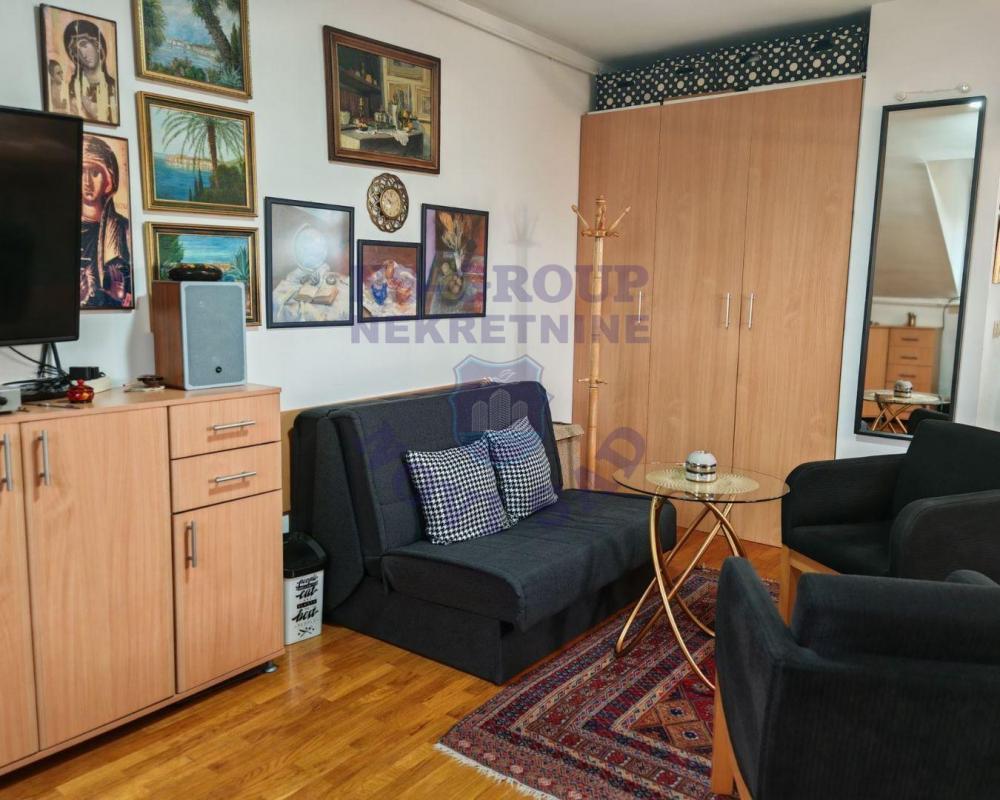 Slika 3 - Odlican jednosoban stan na Sajmu!