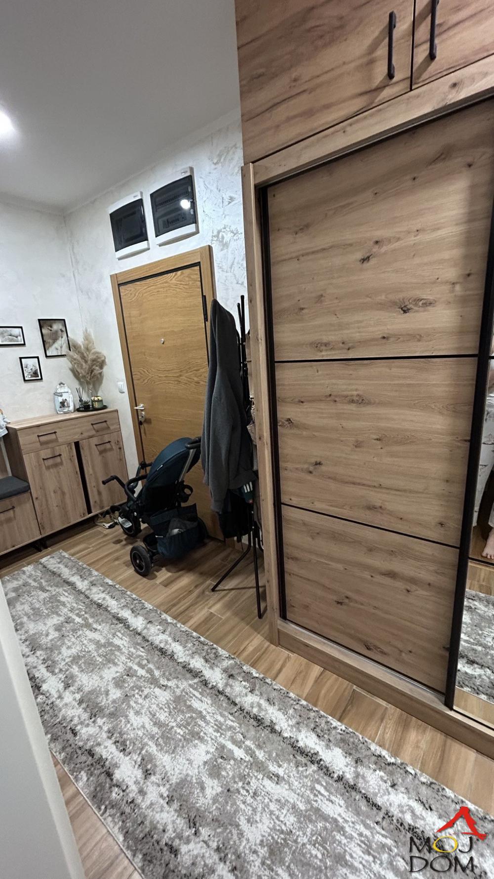 Slika 9 - Stan,NOVI SAD,ADAMOVIĆEVO NASELJE,kv: 59, € 221450, ID: 1032260