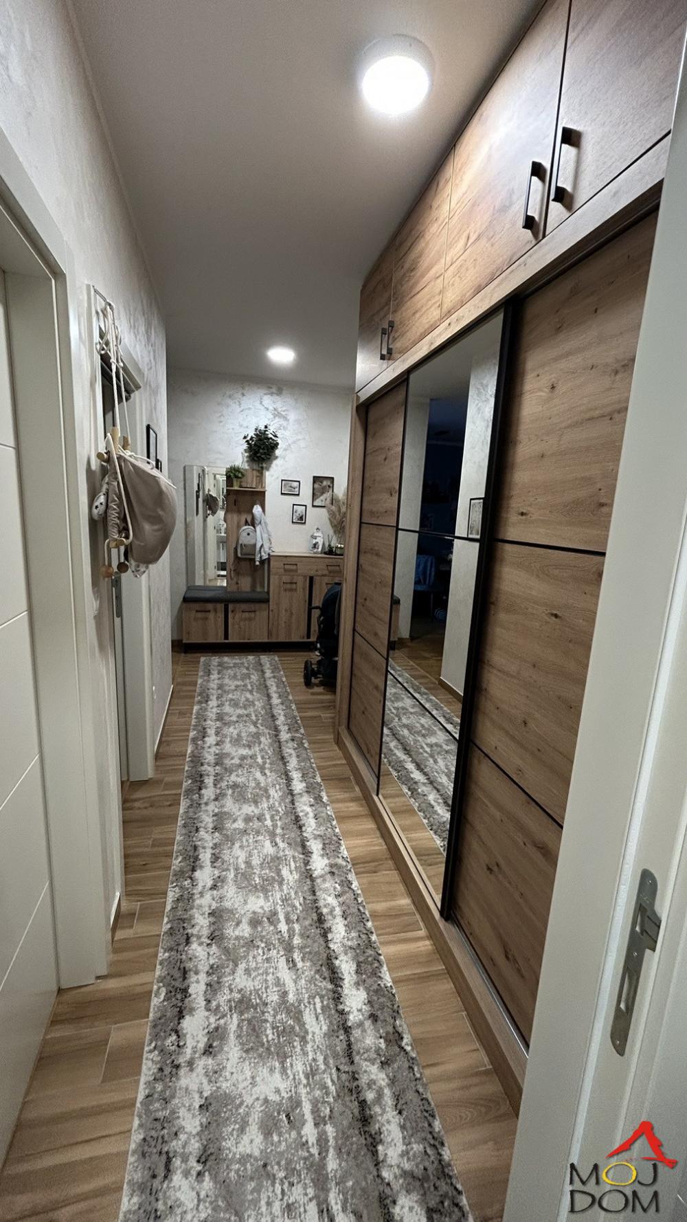 Slika 10 - Stan,NOVI SAD,ADAMOVIĆEVO NASELJE,kv: 59, € 221450, ID: 1032260