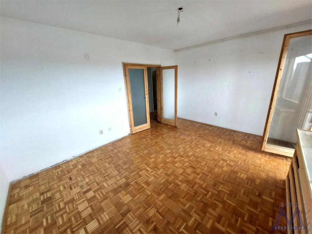 Slika 1 - Stan,NOVI SAD,AVIJACIJA,kv: 72, € 142000, ID: 1019374