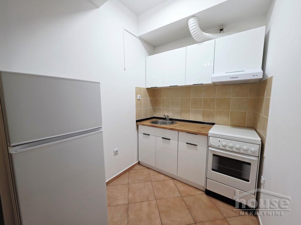 Slika 6 - Stan,NOVI SAD,PODBARA,kv: 29.00, € 99900, ID: 1065825