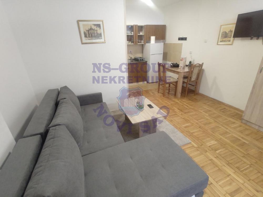 Slika 2 - 571320-Odlična, komforna garsonjera na Novoj Detelinari! 