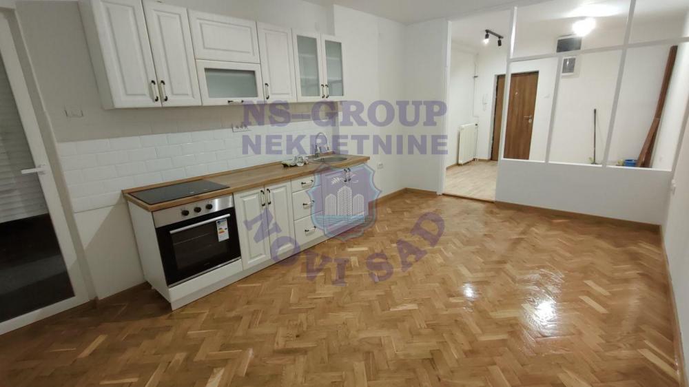 Slika 3 - Dvoiposoban stan na Železničkoj stanici 