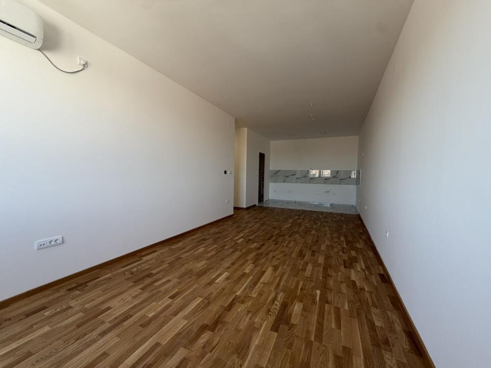 Slika 1 - SALAJKA - 90m2 - Garažno mesto u ceni