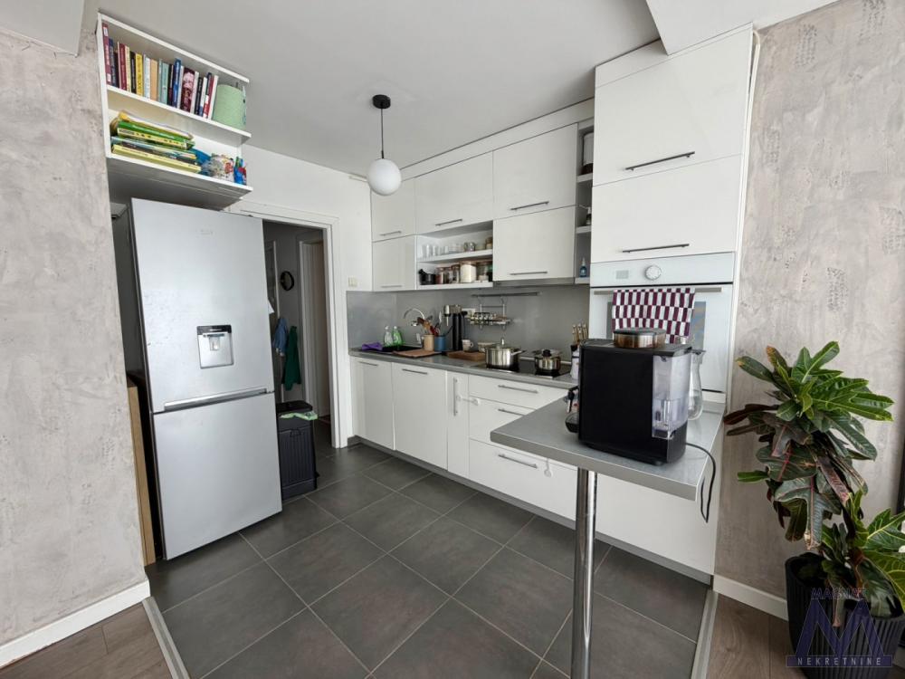 Slika 6 - Stan,NOVI SAD,LIMAN 3,kv: 82, € 278000, ID: 1019375