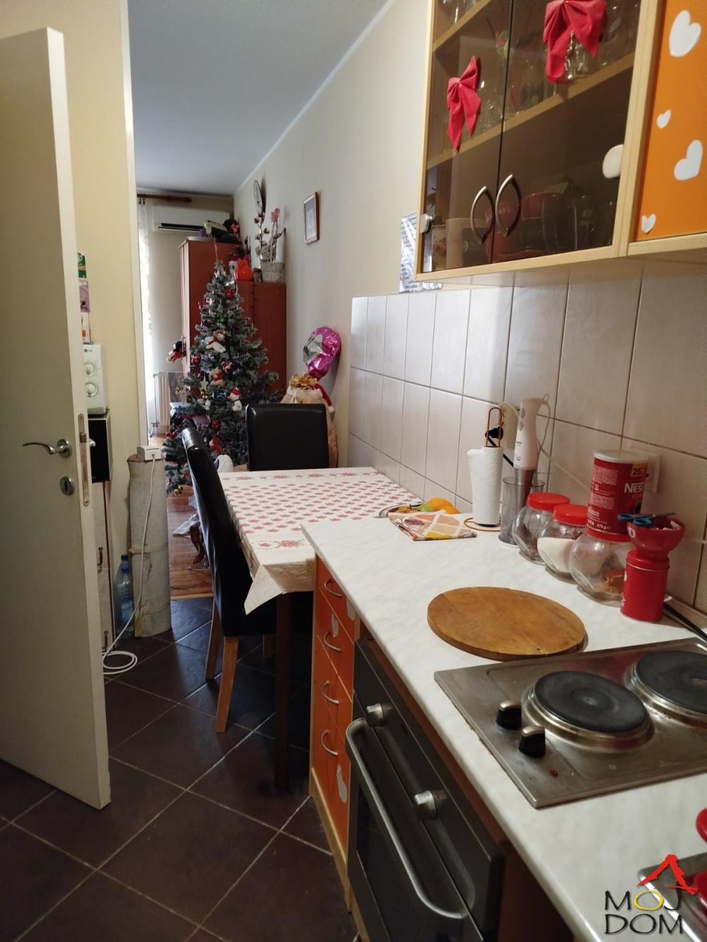 Slika 8 - Stan,NOVI SAD,CENTAR,kv: 51, € 164800, ID: 1029557