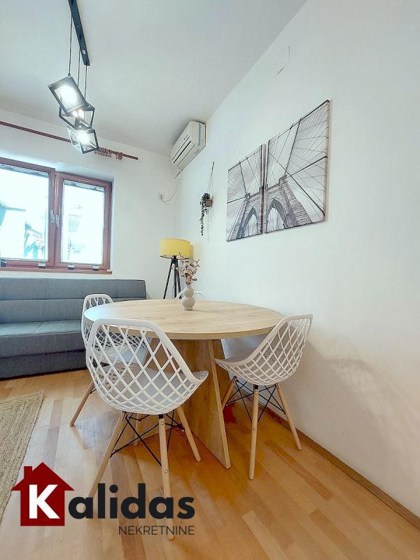 Slika 5 - Stan,NOVI SAD,CENTAR,kv: 42, € 128750, ID: 1008814
