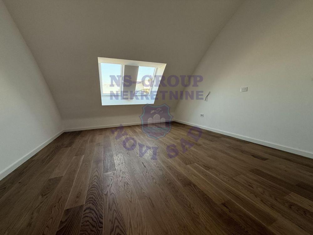 Slika 3 - Četvorosoban, 174m2, Grbavica Novi Sad, sa terasom, ima lift