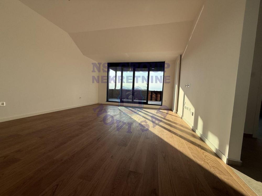Glavna slika -Četvorosoban, 174m2, Grbavica Novi Sad, sa terasom, ima lift