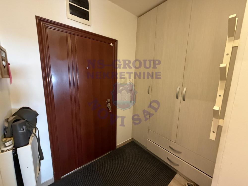 Slika 6 - Dvosoban, 41m2, Bulevar patrijarha Pavla (Somborski bulevar) Novi Sad, sa terasom, ima lift