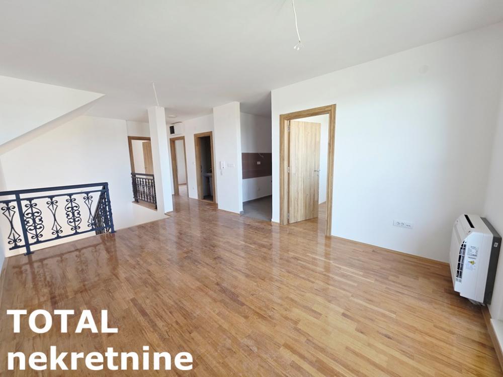 Slika 1 - Stan,PETROVARADIN,MISELUK,kv: 80.00, € 160000, ID: 1102552