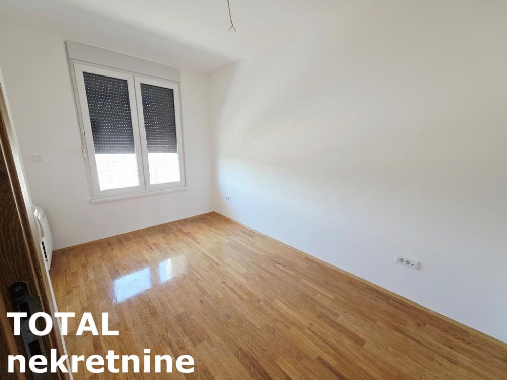 Slika 10 - Stan,PETROVARADIN,MISELUK,kv: 80.00, € 160000, ID: 1102552