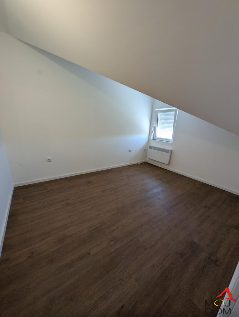 Slika 5 - Stan,NOVI SAD,PODBARA,kv: 28, € 92700, ID: 1032330