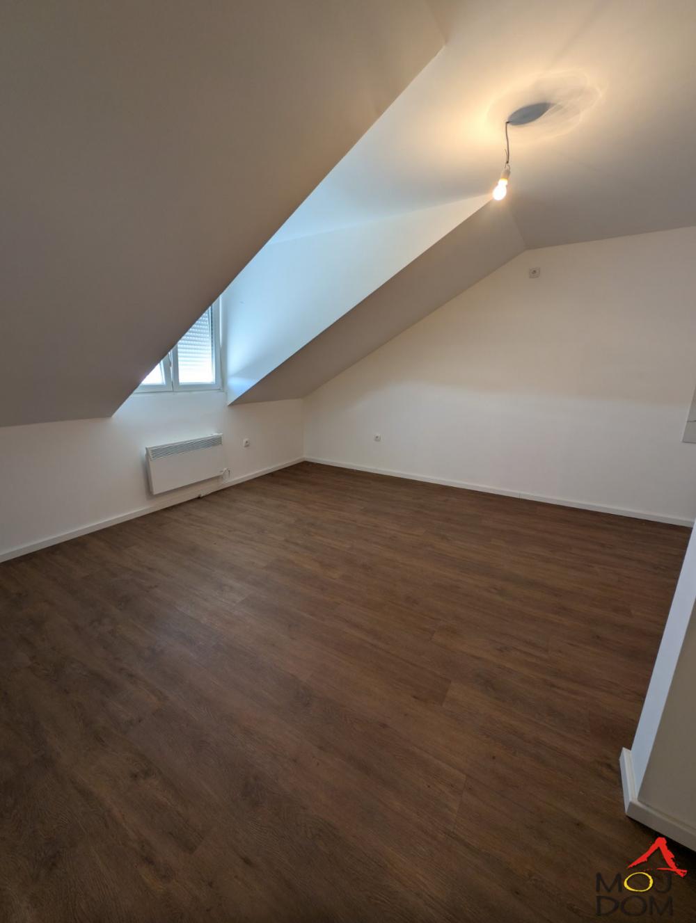 Slika 3 - Stan,NOVI SAD,PODBARA,kv: 28, € 92700, ID: 1032330