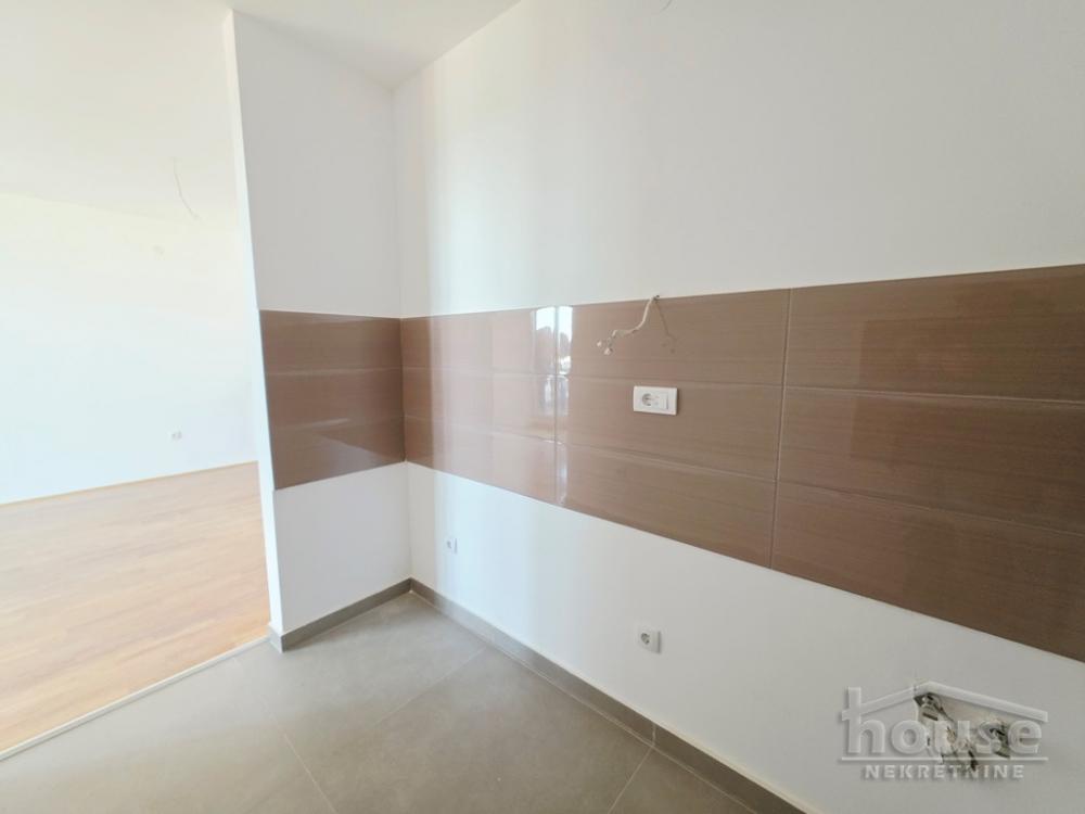 Slika 4 - Stan,PETROVARADIN,MIŠELUK,kv: 80.00, € 160000, ID: 1065704