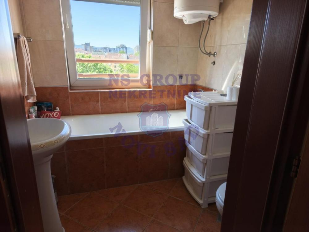 Slika 4 - Na prodaju troiposoban duplex lepog rasporeda na Grbavici!