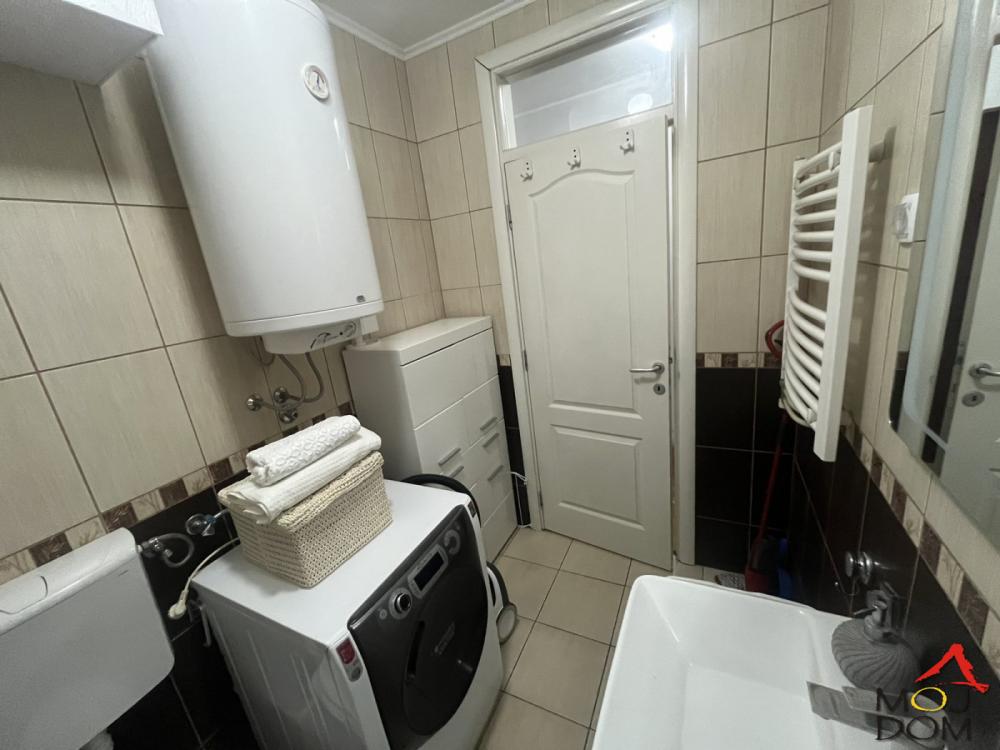 Slika 7 - Stan,NOVI SAD,GRBAVICA,kv: 44, € 154450, ID: 1032303