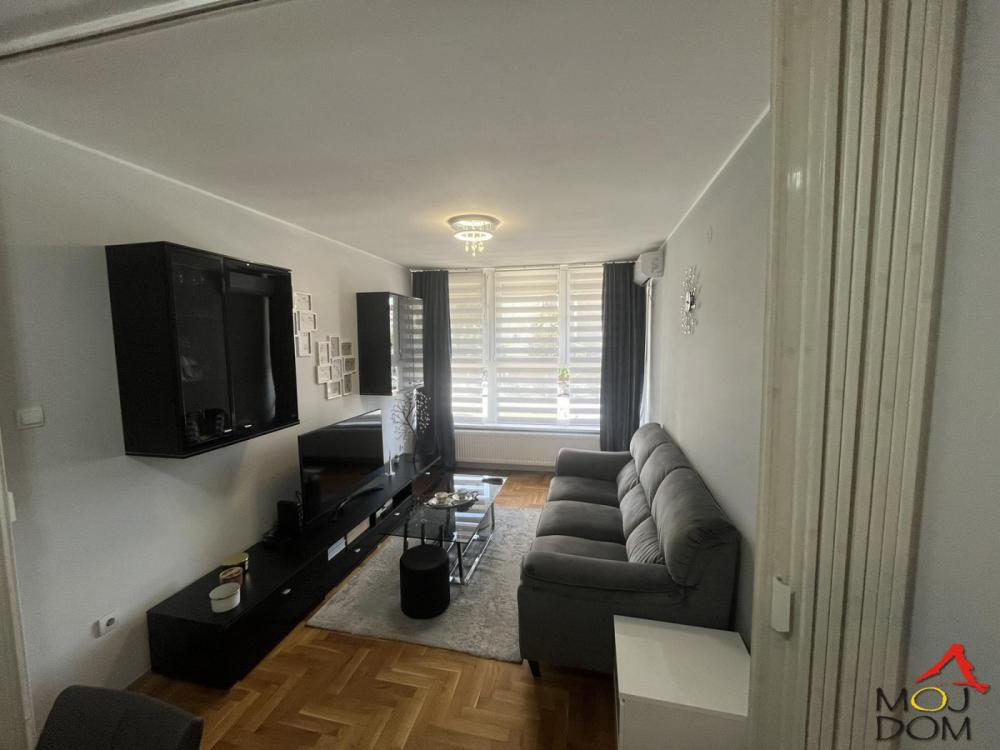 Slika 6 - Stan,NOVI SAD,GRBAVICA,kv: 44, € 154450, ID: 1032303