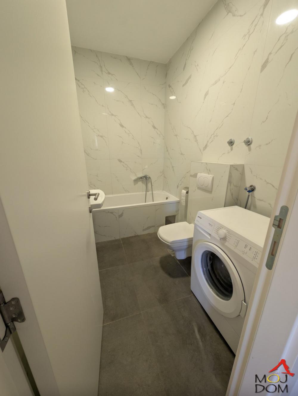 Slika 7 - Stan,NOVI SAD,ŠARENGRAD,kv: 37, € 128750, ID: 1032335