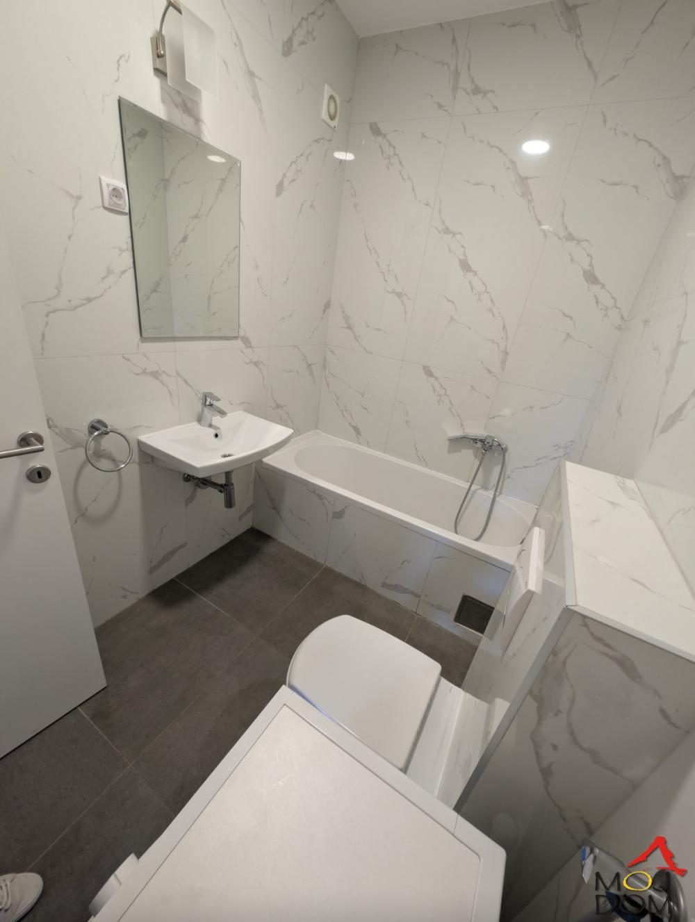 Slika 8 - Stan,NOVI SAD,ŠARENGRAD,kv: 37, € 128750, ID: 1032335