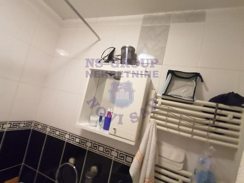 Slika 2 - Jednosoban, 27m2, Bulevar Evrope Novi Sad, ima lift