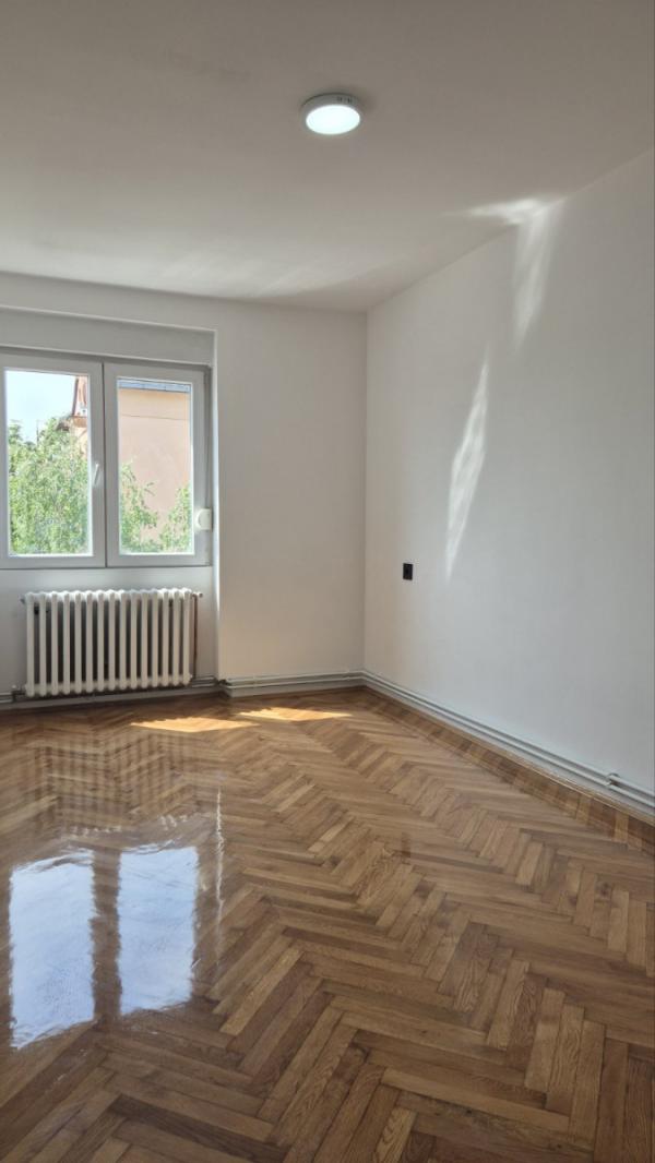Slika 4 - Stan,NOVI SAD,CARA DUŠANA,kv: 57.00, € 154500, ID: 1059439