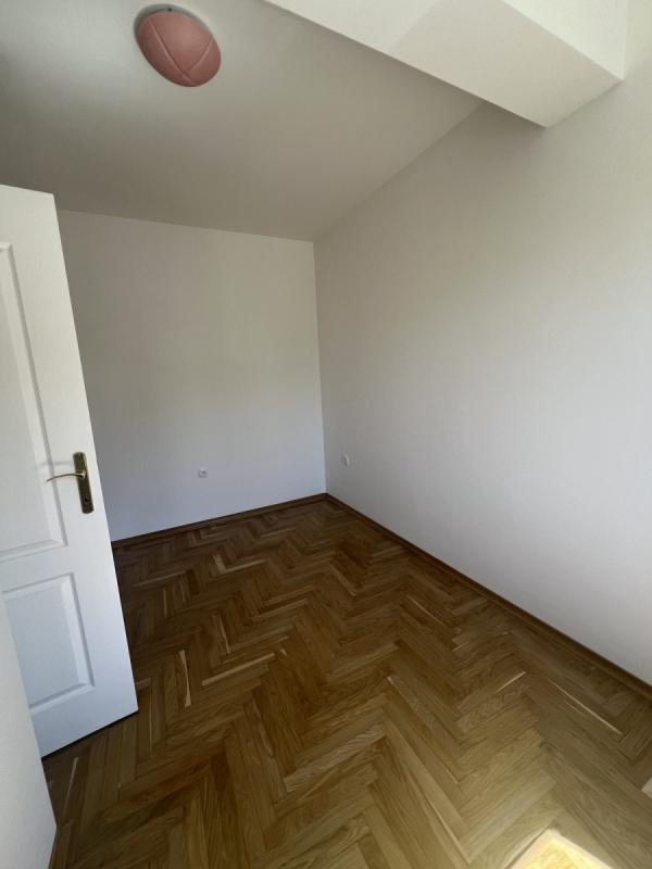 Slika 5 - Stan,NOVI SAD,NOVI BULEVAR,kv: 43.00, € 130000, ID: 1059495