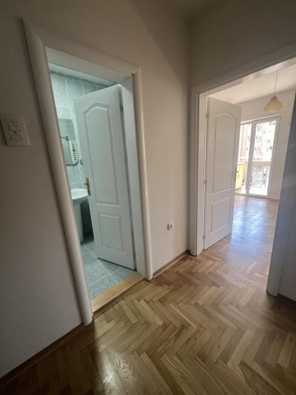 Slika 4 - Stan,NOVI SAD,NOVI BULEVAR,kv: 43.00, € 130000, ID: 1059495